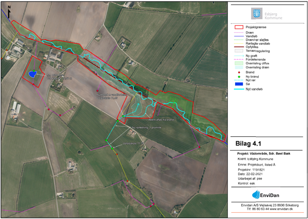 Kortoversigt over undersøgelsesområdet for vådområdeprojekt (rød streg) ved Sdr. Bøel og Puggård med angivelse af rørlagte vandløb (gul streg) og dræn (lilla streg)